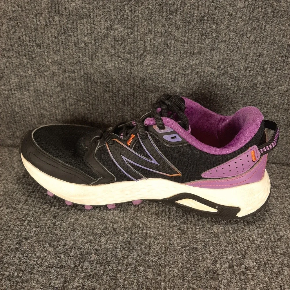 New Balance 410v7 Womens Size 7.5 Trail Running Shoes Black and Purple WT410CK7
